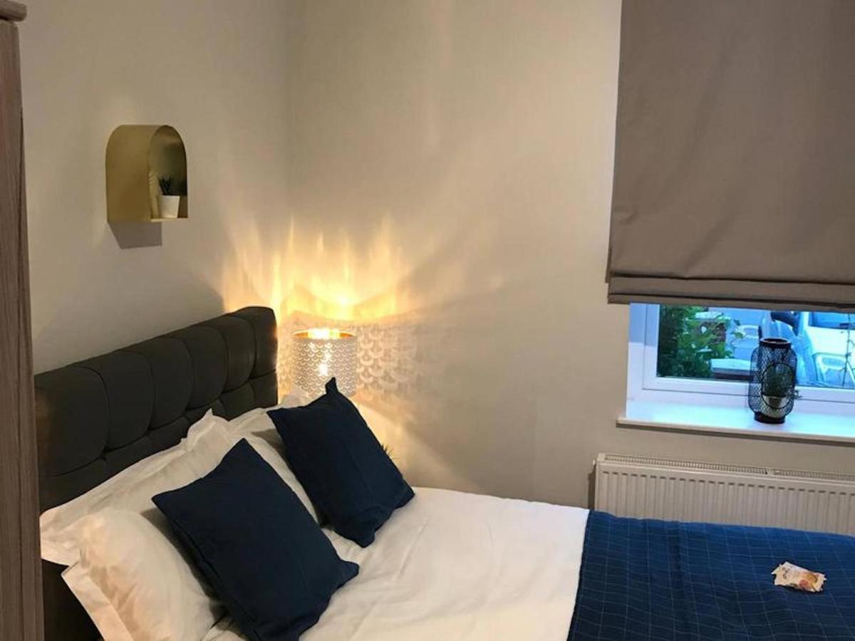 Serviced Appartment 1 Helena ريدينج المظهر الخارجي الصورة