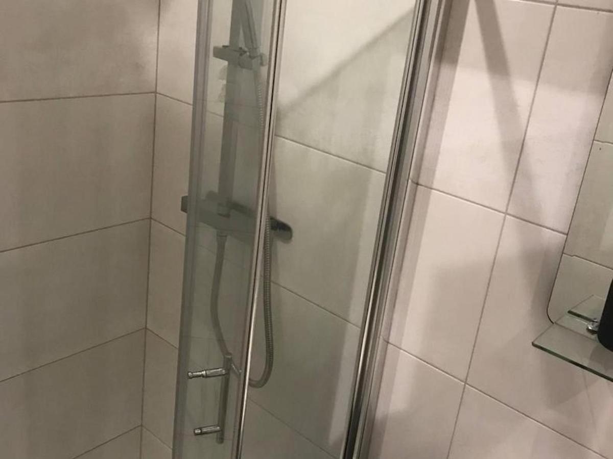 Serviced Appartment 1 Helena ريدينج المظهر الخارجي الصورة
